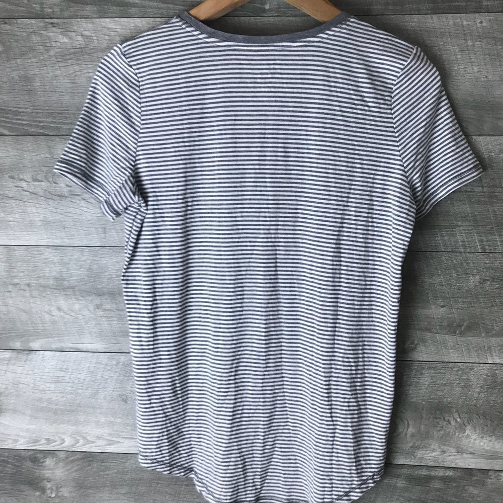 4 for $20 🔥SO Perfect Tee stripped short sleeve - Picture 3 of 4